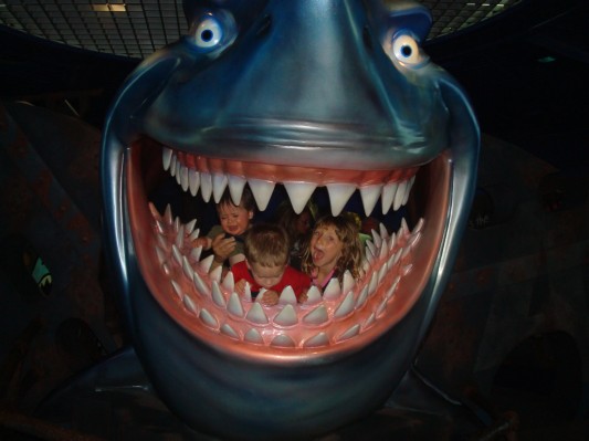 Finding Nemo - Shark Pose